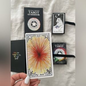 “The Wild Unknown” Tarot Deck